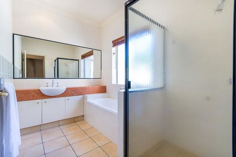 Hepburn Holiday Haven - Grafton Accommodation 18
