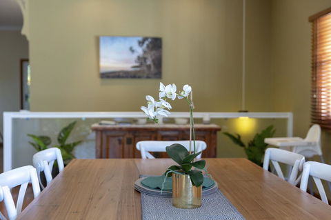 Noosa Beachhouse - Grafton Accommodation 4