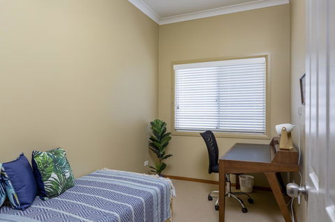 Noosa Beachhouse - Grafton Accommodation 9