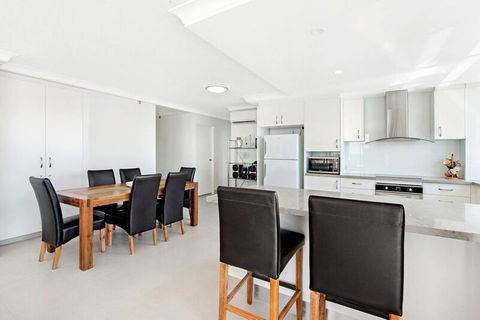 ULTIQA Beach Haven On Broadbeach - Grafton Accommodation 14