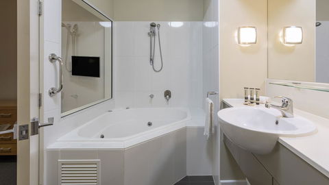 Oaks Hervey Bay Resort And Spa - Grafton Accommodation 32