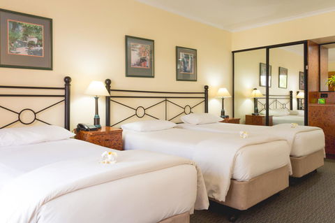 Palm Royale Cairns - Grafton Accommodation 29