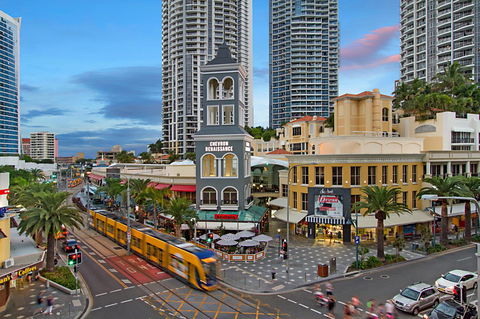 Towers Of Chevron - Private Apartment - Grafton Accommodation 19