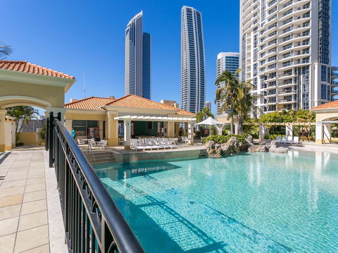 Towers Of Chevron - Private Apartment - Grafton Accommodation 11