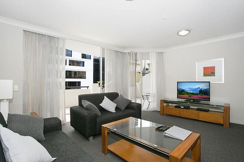 Towers Of Chevron - Private Apartment - Grafton Accommodation 2