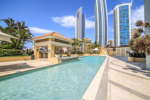 Towers Of Chevron - Private Apartment - Grafton Accommodation 12
