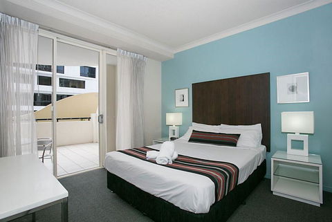Towers Of Chevron - Private Apartment - Grafton Accommodation 1