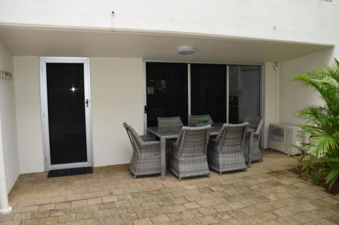 Raintrees Moffat Beach - Grafton Accommodation 10
