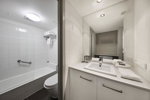 Novotel Surfers Paradise - Grafton Accommodation 19