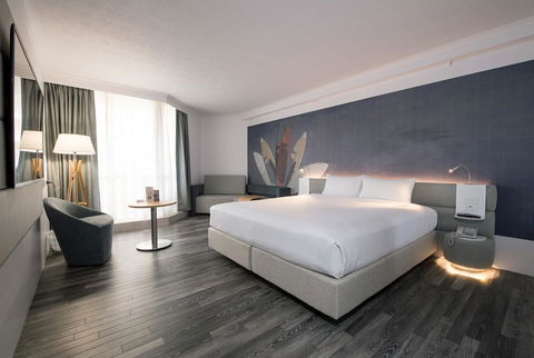 Novotel Surfers Paradise - Grafton Accommodation 9