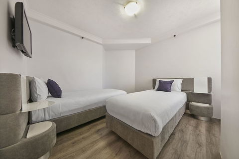 Novotel Surfers Paradise - Grafton Accommodation 23