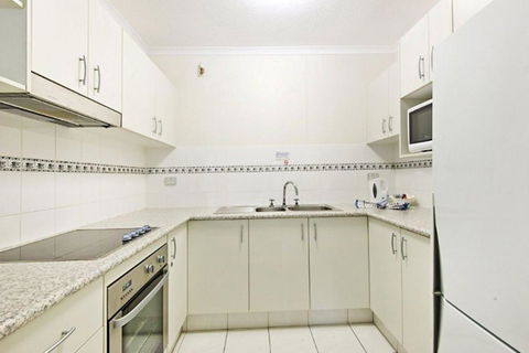 Surfers International Apartments - Grafton Accommodation 35
