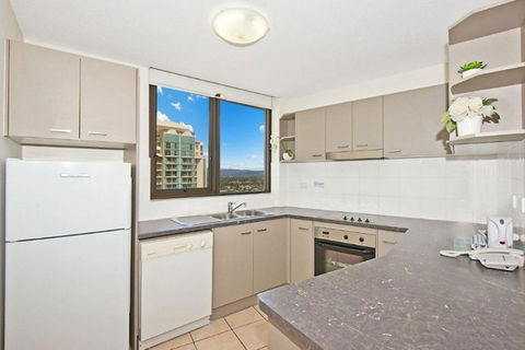 Surfers International Apartments - Grafton Accommodation 40