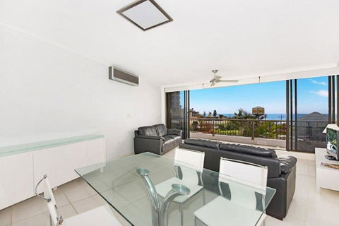 Surfers International Apartments - Grafton Accommodation 24