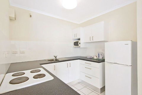 Surfers International Apartments - Grafton Accommodation 32