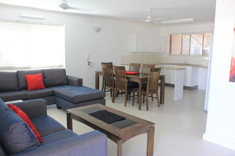 Townsville Holiday Apartments - Grafton Accommodation 9