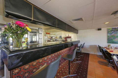 Smart Motels Bert Hinkler - Grafton Accommodation 6