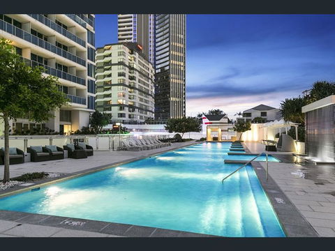 H Star Residences-- Paradise Stayz - Grafton Accommodation 17
