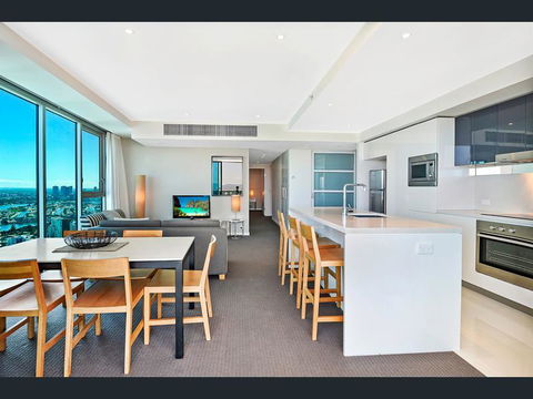 H Star Residences-- Paradise Stayz - Grafton Accommodation 3