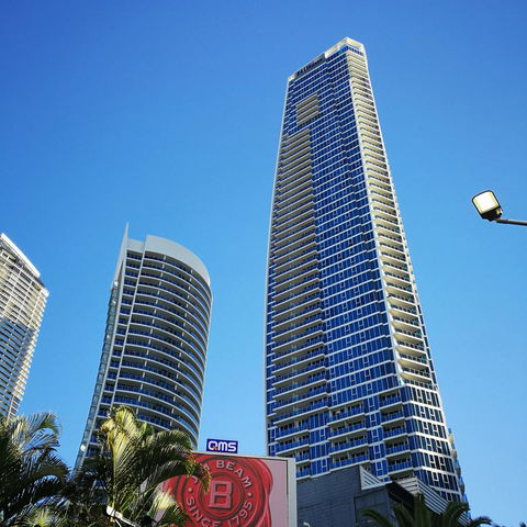 H Star Residences-- Paradise Stayz - Grafton Accommodation 13