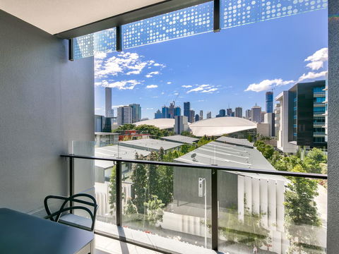 Opera Apartments South Brisbane - Grafton Accommodation 3