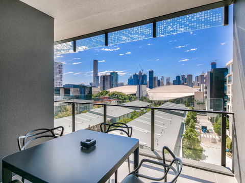 Opera Apartments South Brisbane - Grafton Accommodation 6