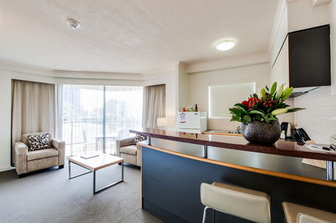 Central Cosmo Apartment Hotel - Grafton Accommodation 28