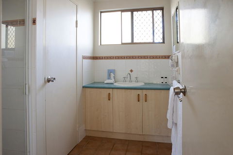 Kondari Hotel - Grafton Accommodation 36