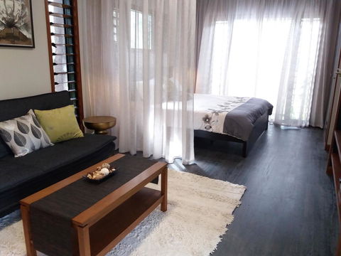 Forest Lodge: Little Villa - Grafton Accommodation 3