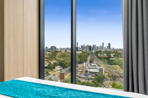Essence Suites Taringa - Grafton Accommodation 17