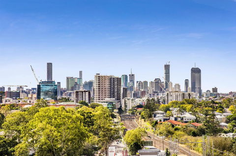 Essence Suites Taringa - Grafton Accommodation 30
