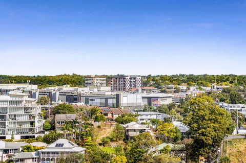 Essence Suites Taringa - Grafton Accommodation 38