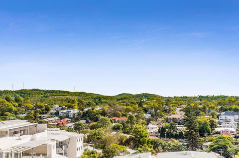 Essence Suites Taringa - Grafton Accommodation 37