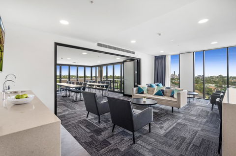 Essence Suites Taringa - Grafton Accommodation 2