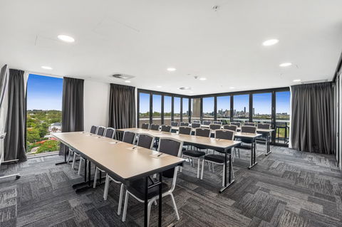 Essence Suites Taringa - Grafton Accommodation 7