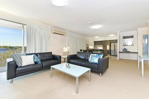 On The Bay Apartments - Grafton Accommodation 15