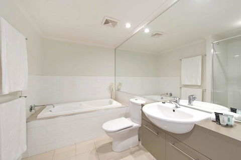 On The Bay Apartments - Grafton Accommodation 20