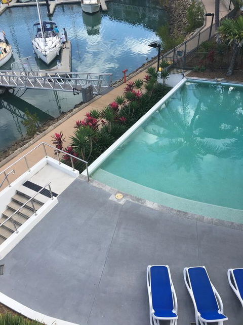 Absolute Waterfront Magnetic Island - Grafton Accommodation 8