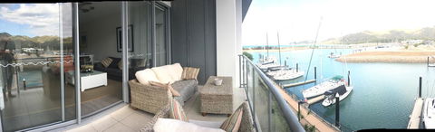 Absolute Waterfront Magnetic Island - Grafton Accommodation 7