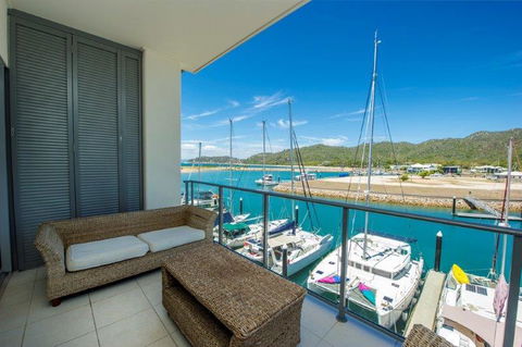 Absolute Waterfront Magnetic Island - Grafton Accommodation 18