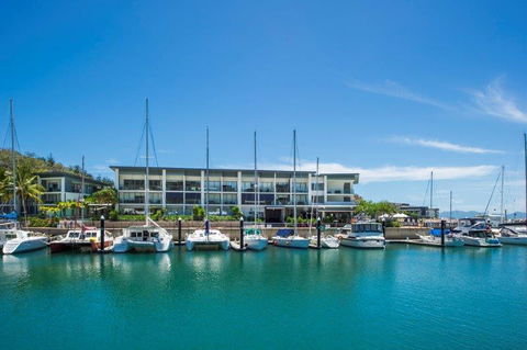 Absolute Waterfront Magnetic Island - Grafton Accommodation 14