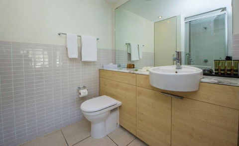 Absolute Waterfront Magnetic Island - Grafton Accommodation 20