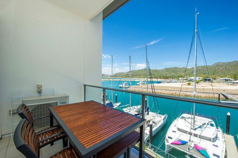 Absolute Waterfront Magnetic Island - Grafton Accommodation 25