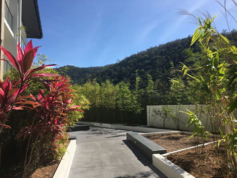 Absolute Waterfront Magnetic Island - Grafton Accommodation 6