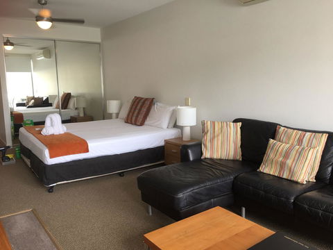 Absolute Waterfront Magnetic Island - Grafton Accommodation 22