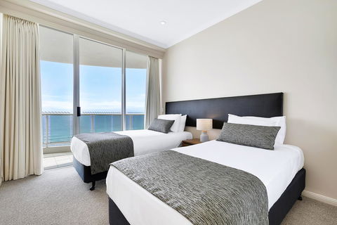 Pacific Views Resort - Grafton Accommodation 3