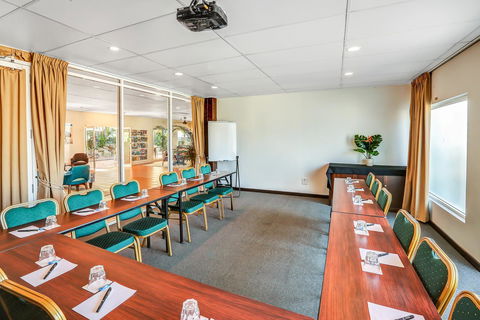 Coral Tree Inn - Grafton Accommodation 9