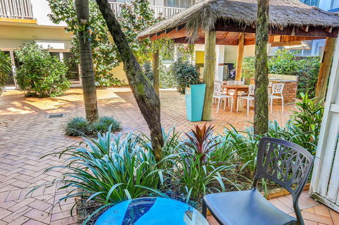 Coral Tree Inn - Grafton Accommodation 10