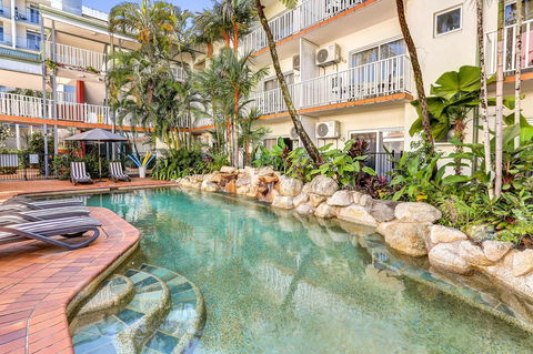 Coral Tree Inn - Grafton Accommodation 24