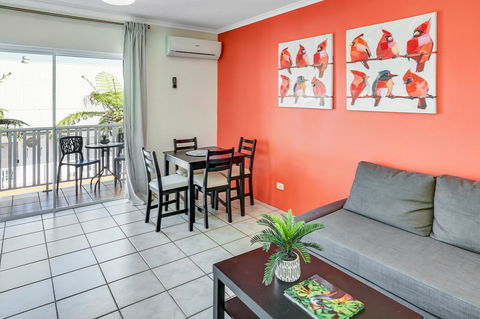 Coral Tree Inn - Grafton Accommodation 5
